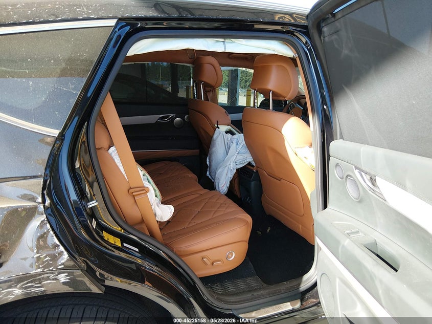 2025 GENESIS GV80 auction photo 8