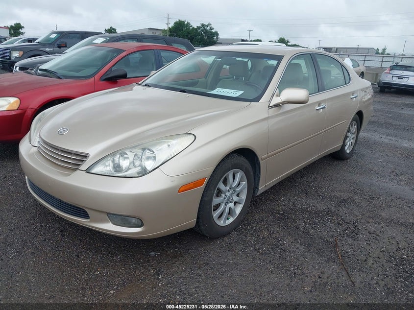2004 LEXUS ES auction photo 2