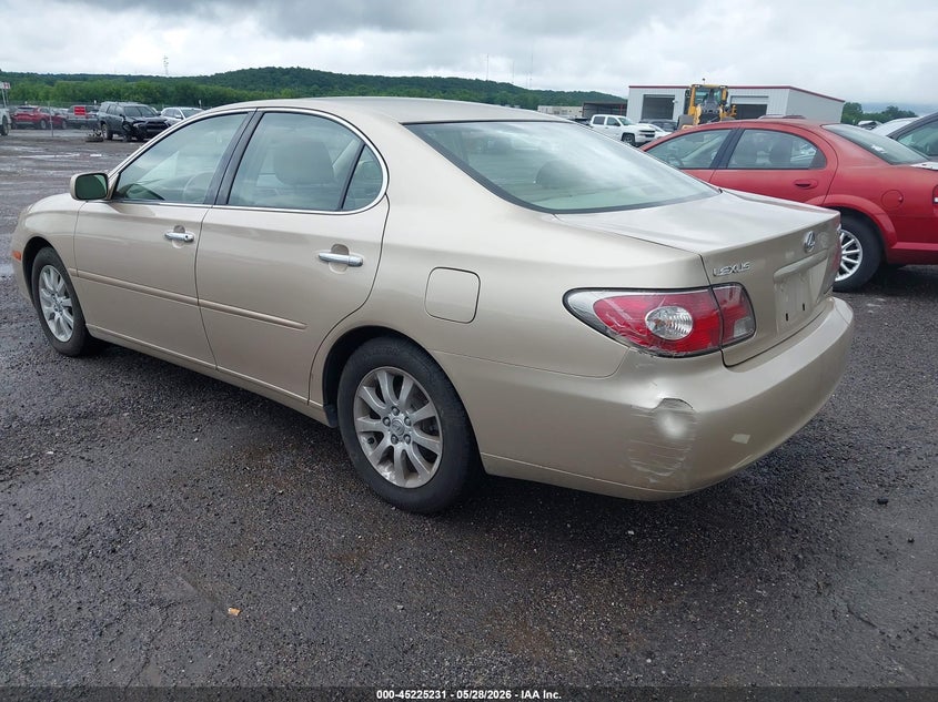 2004 LEXUS ES auction photo 3