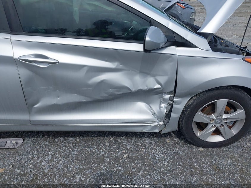 HYUNDAI ELANTRA 2013 VIN 5NPDH4AE5DH249057