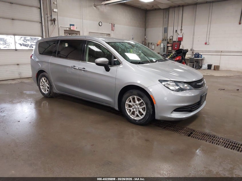 2020 Chrysler Voyager Lx