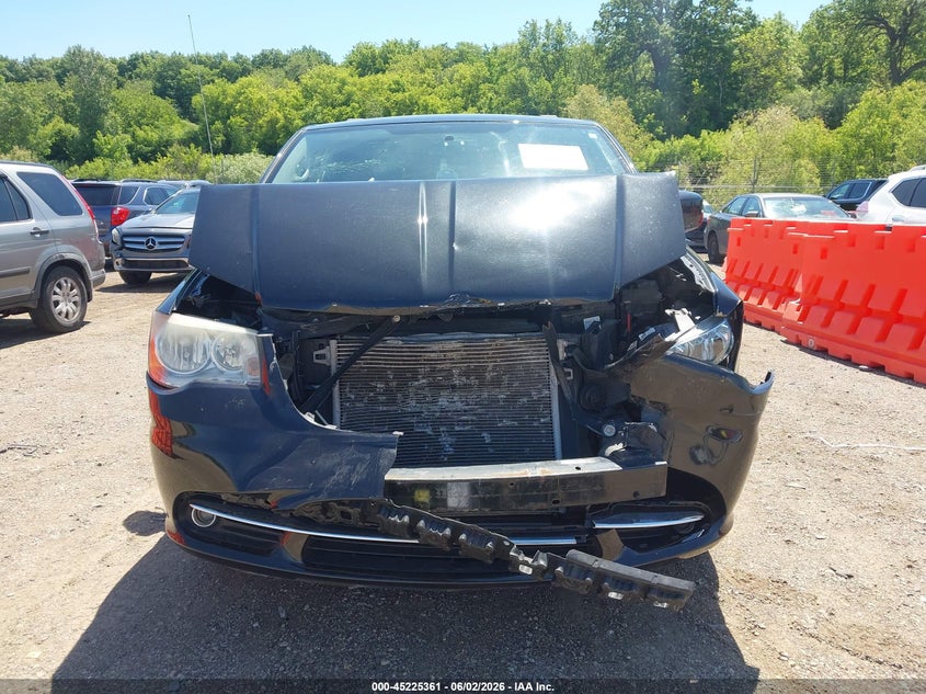 2013 Chrysler Town & Country Touring VIN: 2C4RC1BG6DR767152 Lot: 45225361
