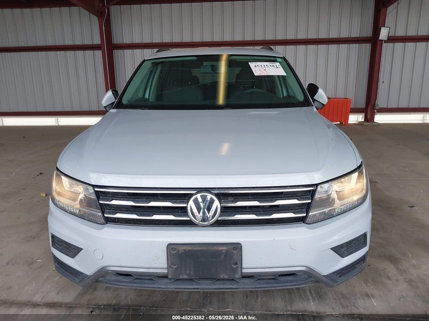 2018 VOLKSWAGEN TIGUAN 2.0T S — Фото 12
