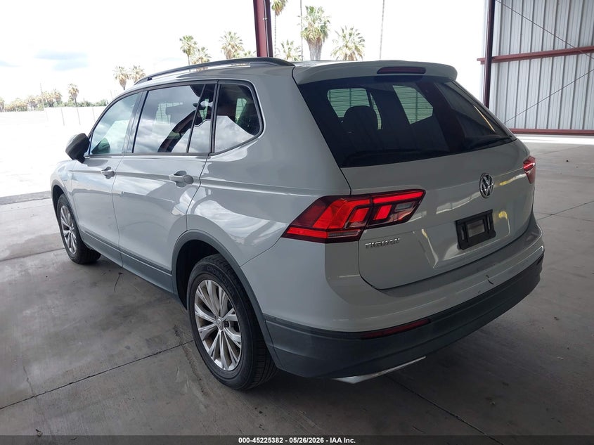 2018 VOLKSWAGEN TIGUAN 2.0T S — Фото 3