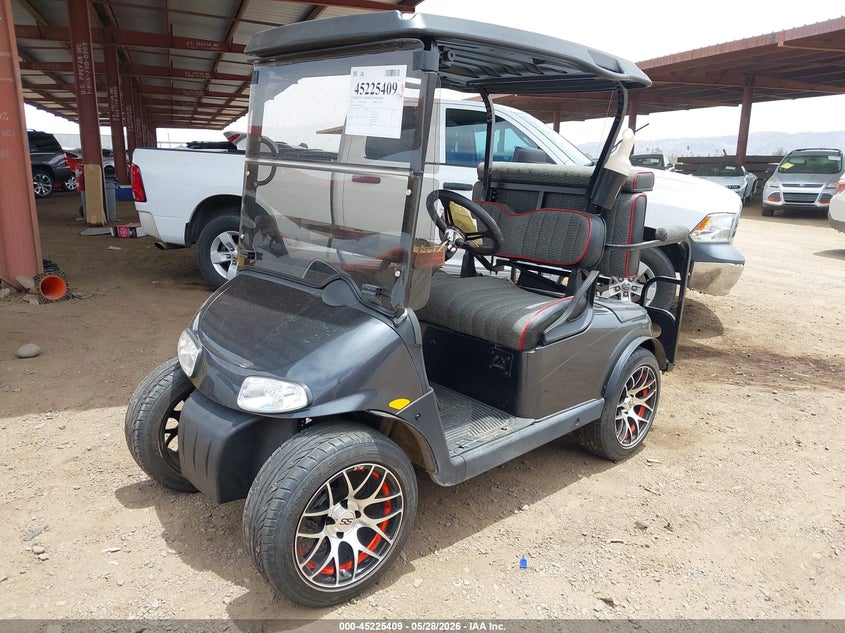 5346619 2014 CLUB CAR GOLF CART photo 1