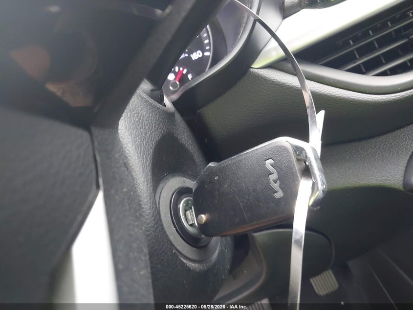 VIN 3KPF24AD8RE784381 2024 KIA FORTE LXS