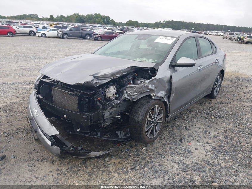 VIN 3KPF24AD8RE784381 2024 KIA FORTE LXS