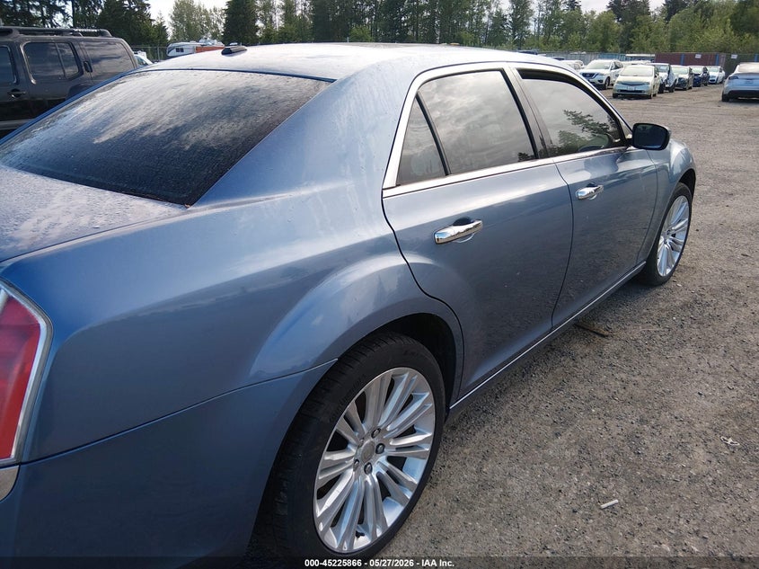 2011 Chrysler 300C VIN: 2C3CA6CT2BH592460 Lot: 45225866