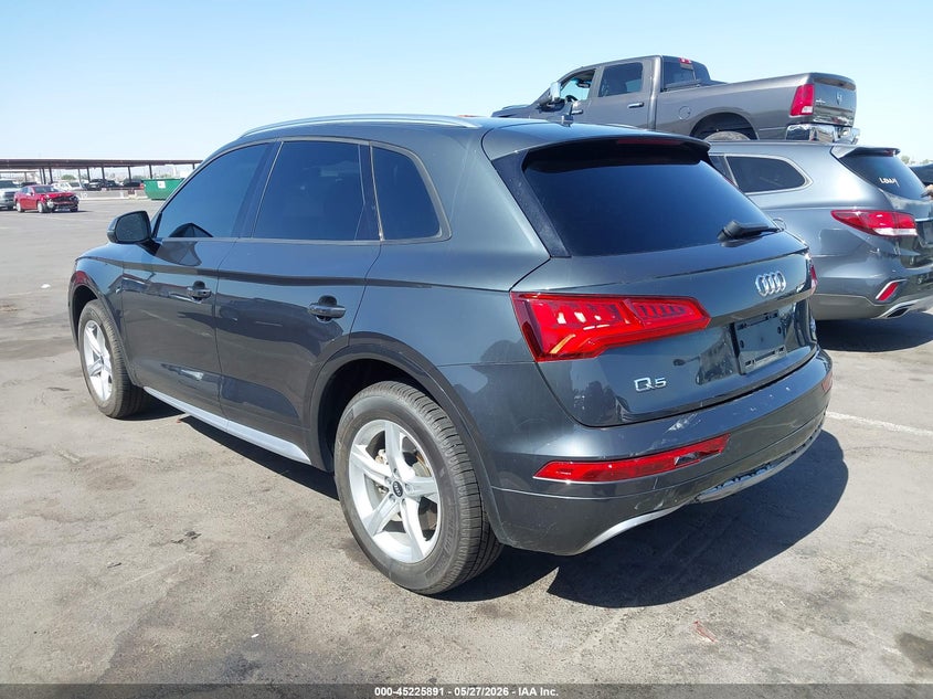 Vin: wa1anafy8j2042747, lot: 45723653, audi q5 2.0t premium/2.0t tech premium 20183