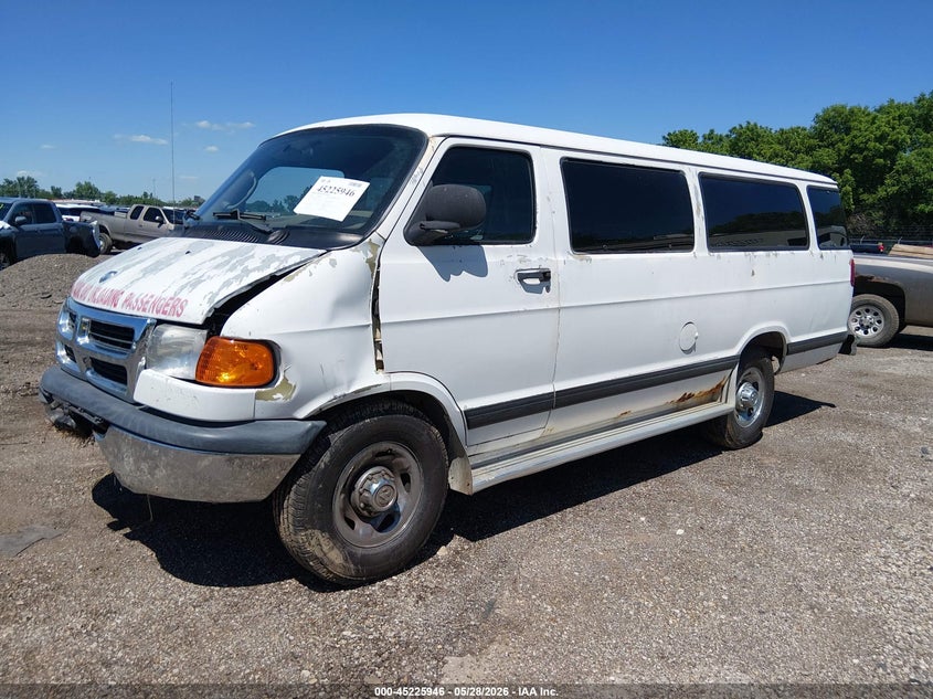 2002 DODGE RAM WAGON 3500 auction photo 2