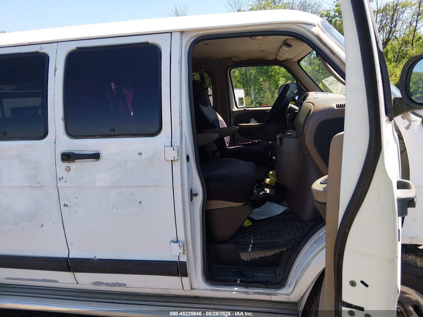 2002 DODGE RAM WAGON 3500 auction photo 5
