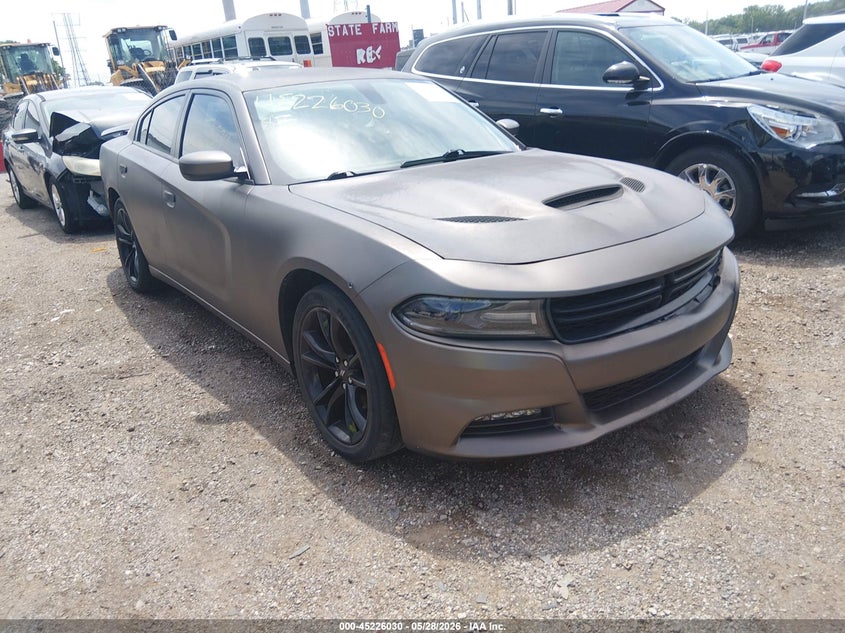 Vin: 2c3cdxhg1jh227162, lot: 45723792, dodge charger sxt plus rwd 2018 img_1
