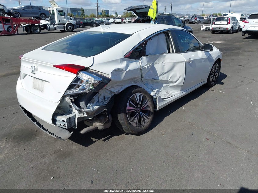 VIN JHMFC1F35JX008188 2018 HONDA CIVIC EX-T