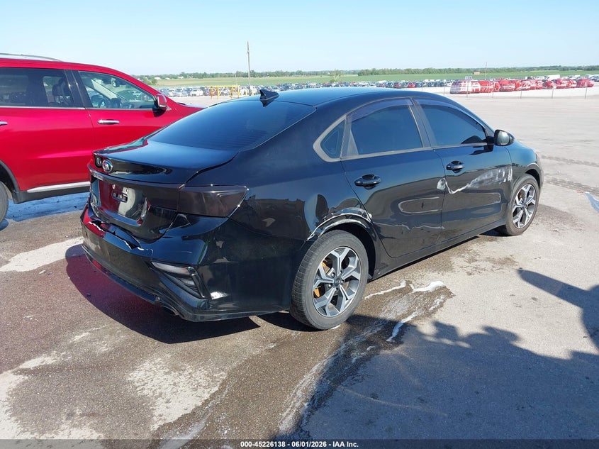2021 KIA FORTE auction photo 4