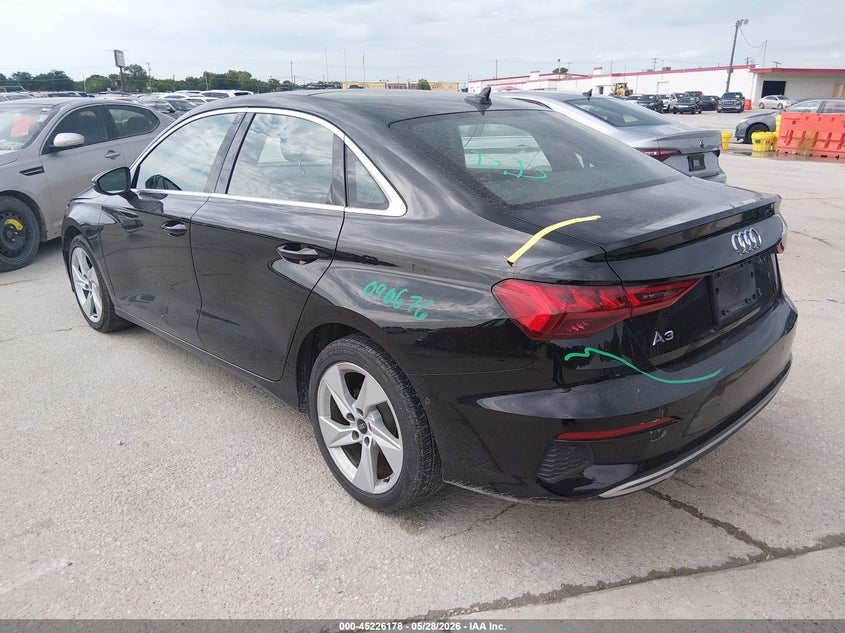 Vin: wauaudgy3pa090676, lot: 45723939, audi a3 premium 40 tfsi front-wheel drive s tronic 20233