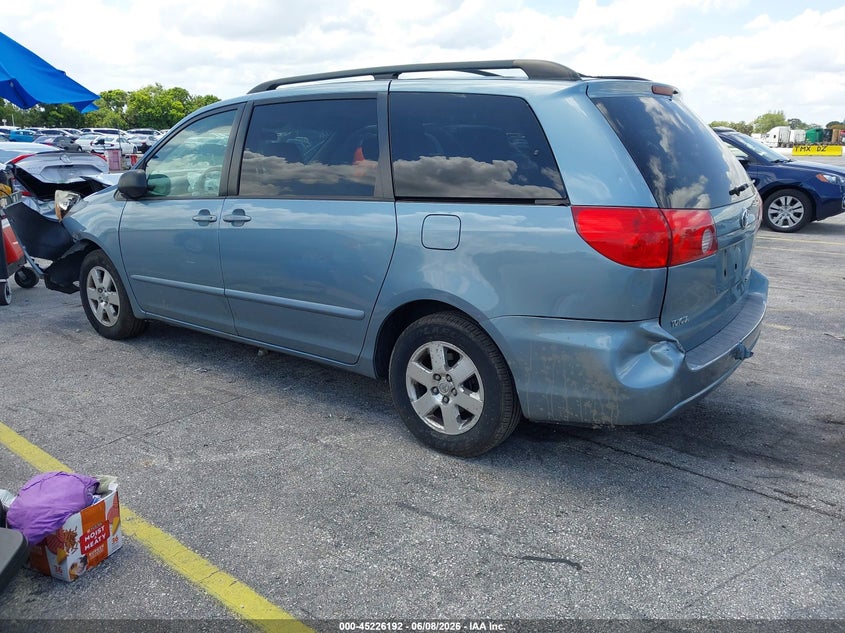 AtlanticExpress - Toyota Sienna