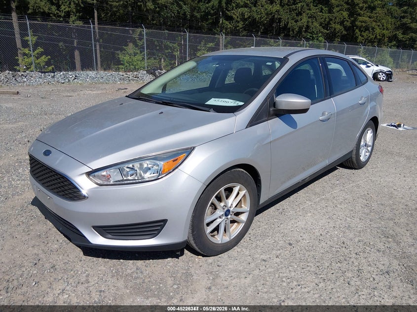Vin: 1fadp3f27jl327461, lot: 45724108, ford focus se 20182