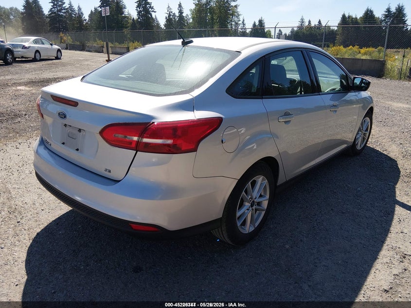Vin: 1fadp3f27jl327461, lot: 45724108, ford focus se 20184