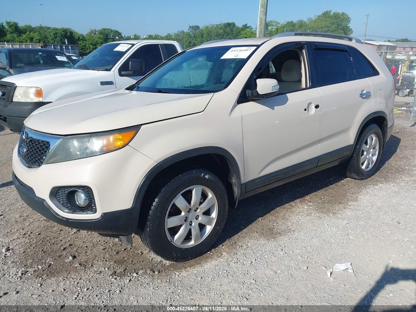 2011 Kia Sorento Lx 5XYKT3A11BG062920 photo 1