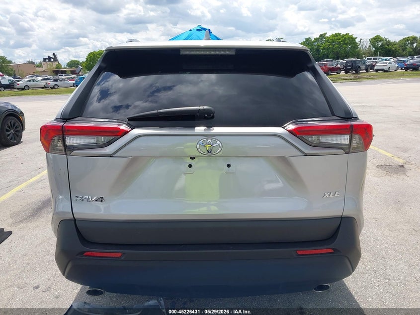 AtlanticExpress - Toyota RAV4
