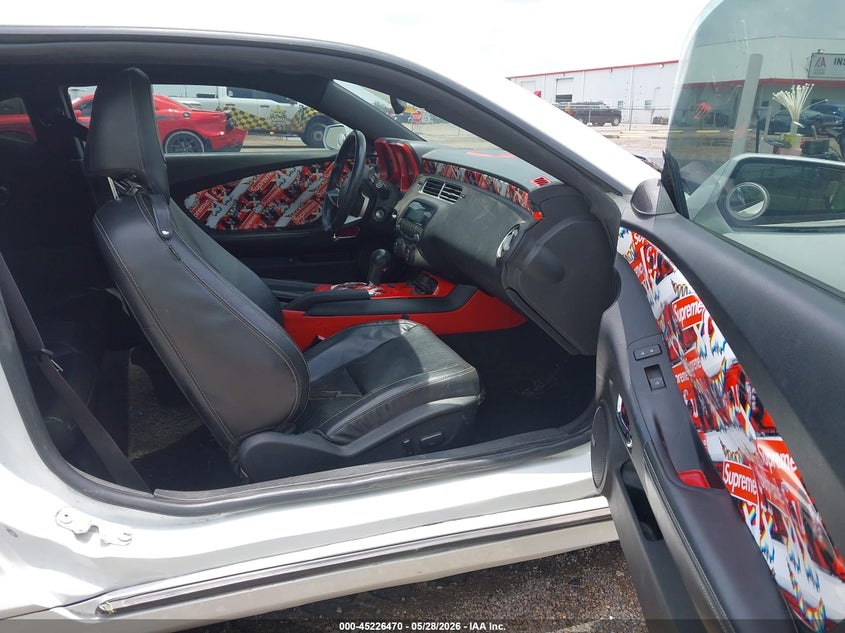 2011 CHEVROLET CAMARO auction photo 5