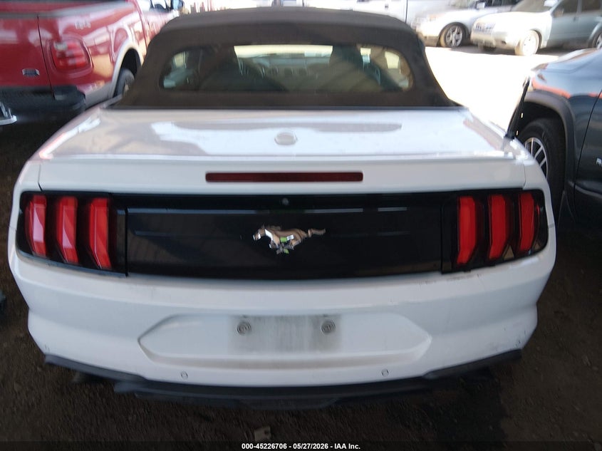 FORD MUSTANG - zdjęcie 15