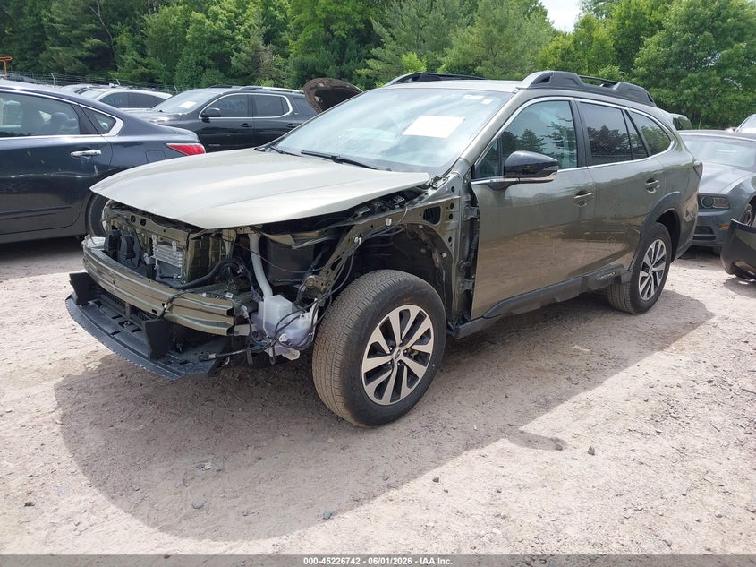 2025 SUBARU OUTBACK auction photo 2