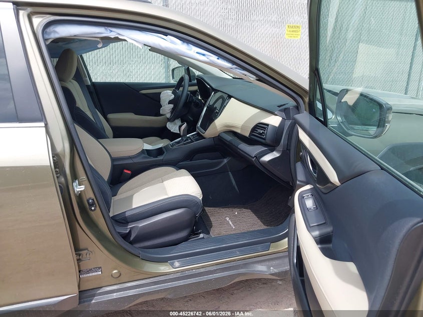 2025 SUBARU OUTBACK auction photo 5