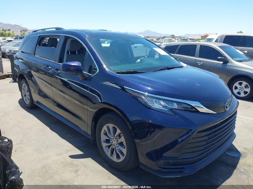 Vin: 5tdbskfc6ps099446, lot: 45724658, toyota sienna le 2023 img_1