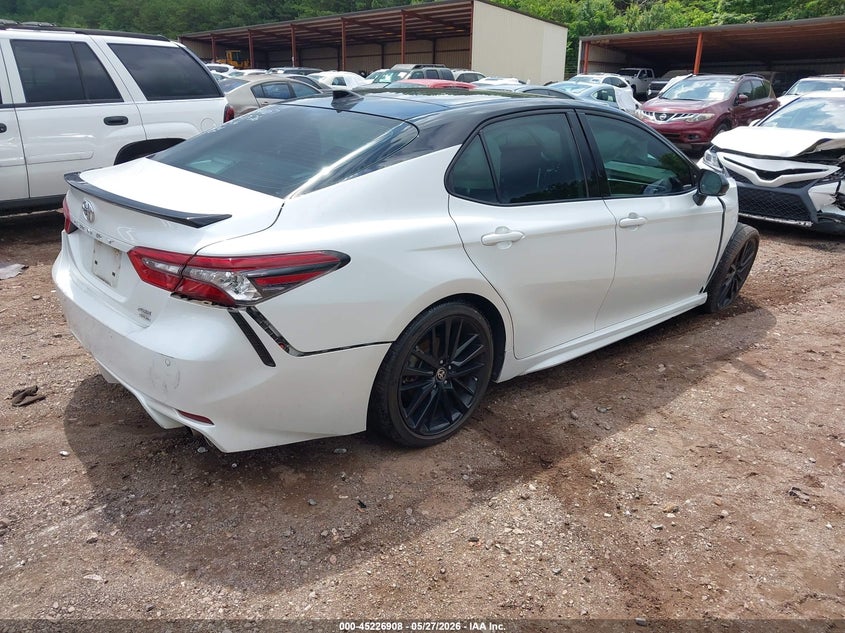 2021 TOYOTA CAMRY auction photo 4