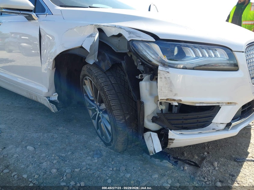 2019 LINCOLN MKZ auction photo 6