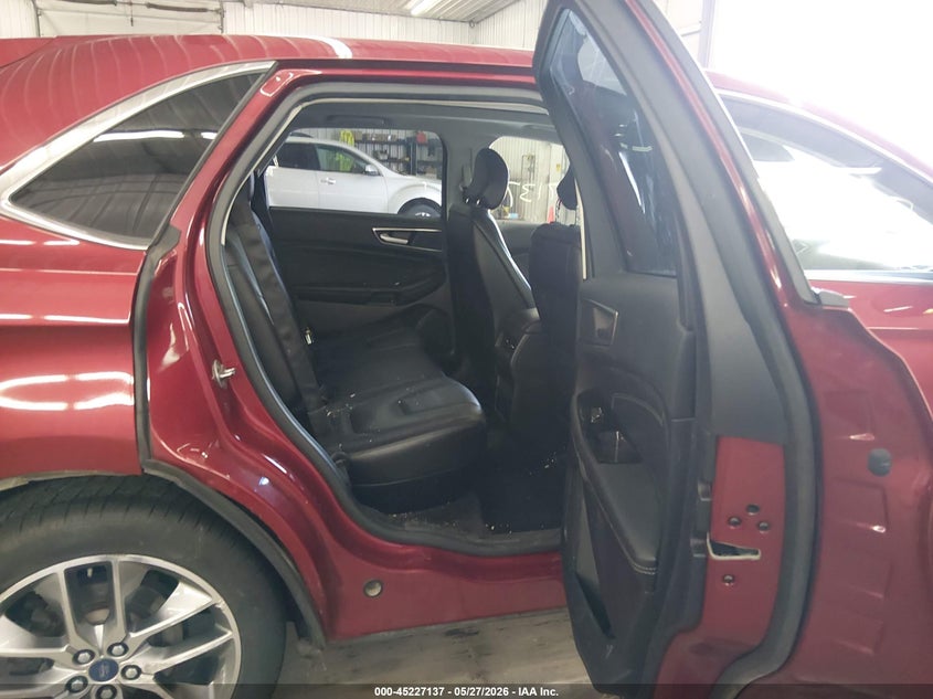 VIN 2FMPK4K96HBB43388 2017 FORD EDGE TITANIUM