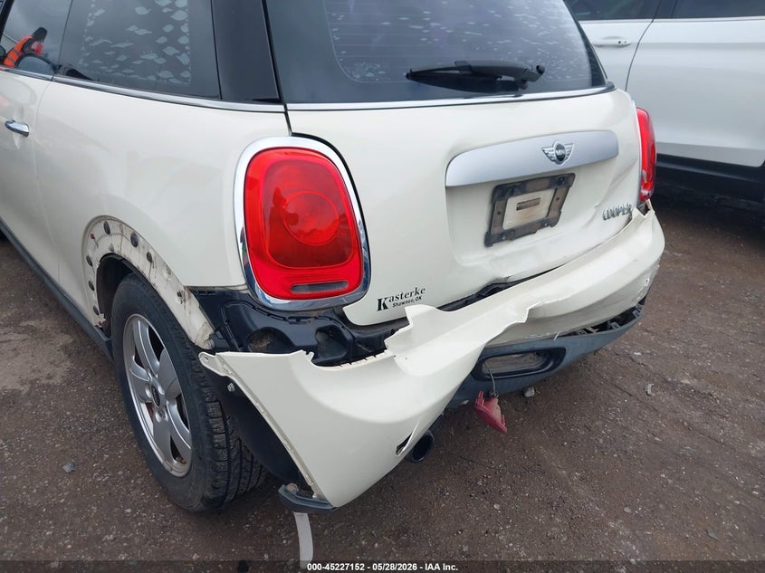 2015 Mini Hardtop Cooper VIN: WMWXM5C52FT939310 Lot: 45227152