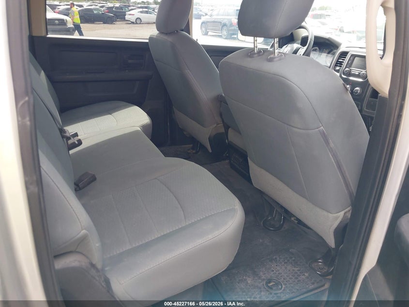 2016 RAM 1500 auction photo 8