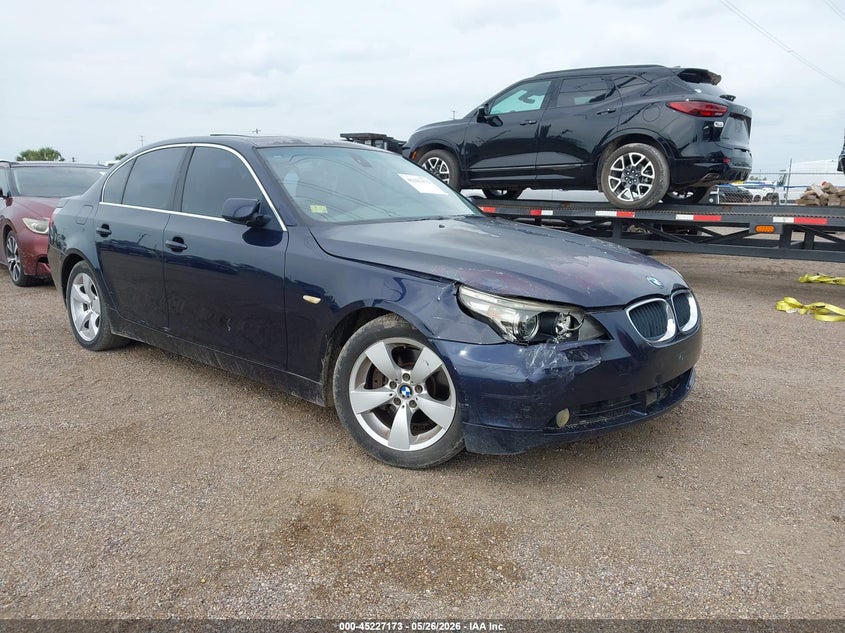 2004 BMW 530I