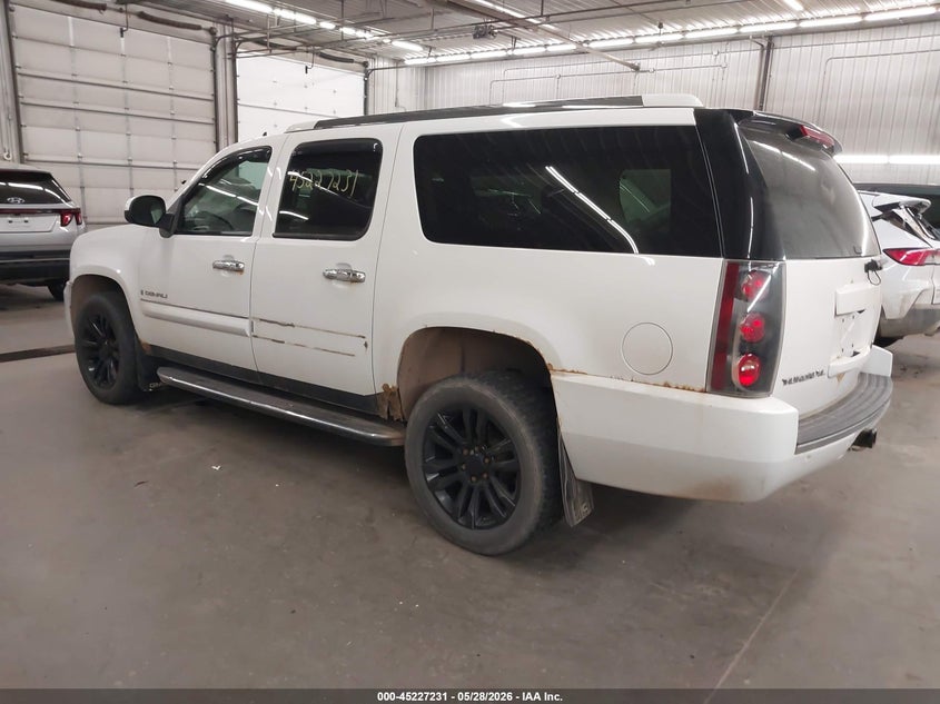 2007 GMC YUKON XL 1500 auction photo 3