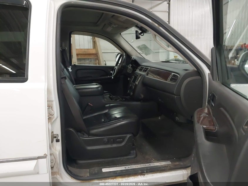 2007 GMC YUKON XL 1500 auction photo 5