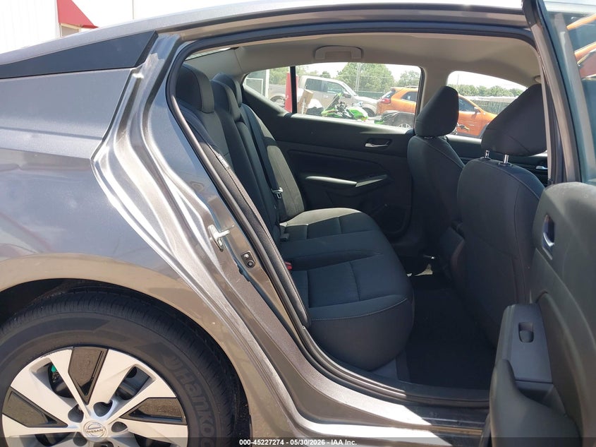 2022 NISSAN ALTIMA auction photo 8
