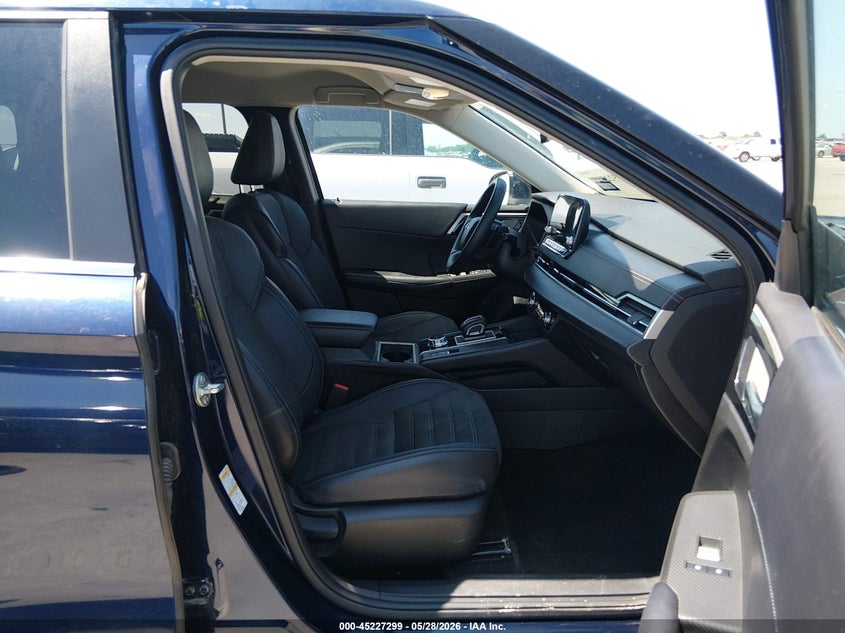 2024 MITSUBISHI OUTLANDER auction photo 5
