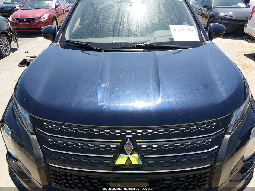 2024 MITSUBISHI OUTLANDER auction photo 6