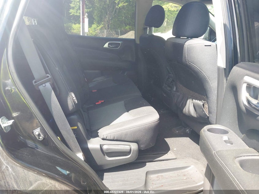 2019 NISSAN PATHFINDER auction photo 8