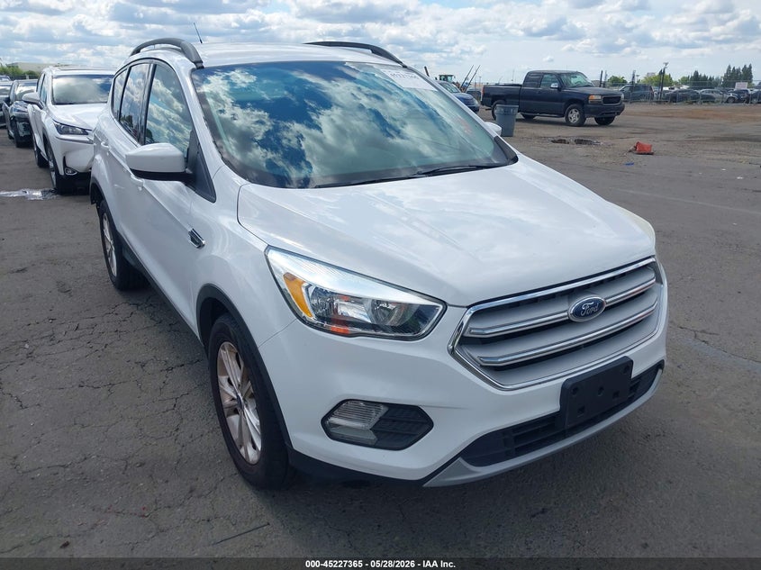 Vin: 1fmcu0gdxjub16841, lot: 45725126, ford escape se 2018 img_1