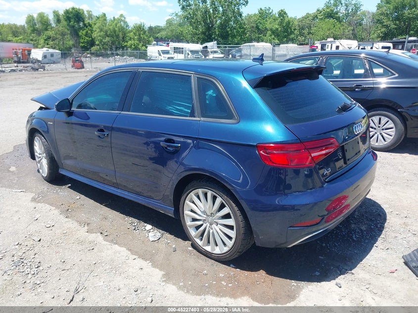 2017 AUDI A3 E-TRON auction photo 3