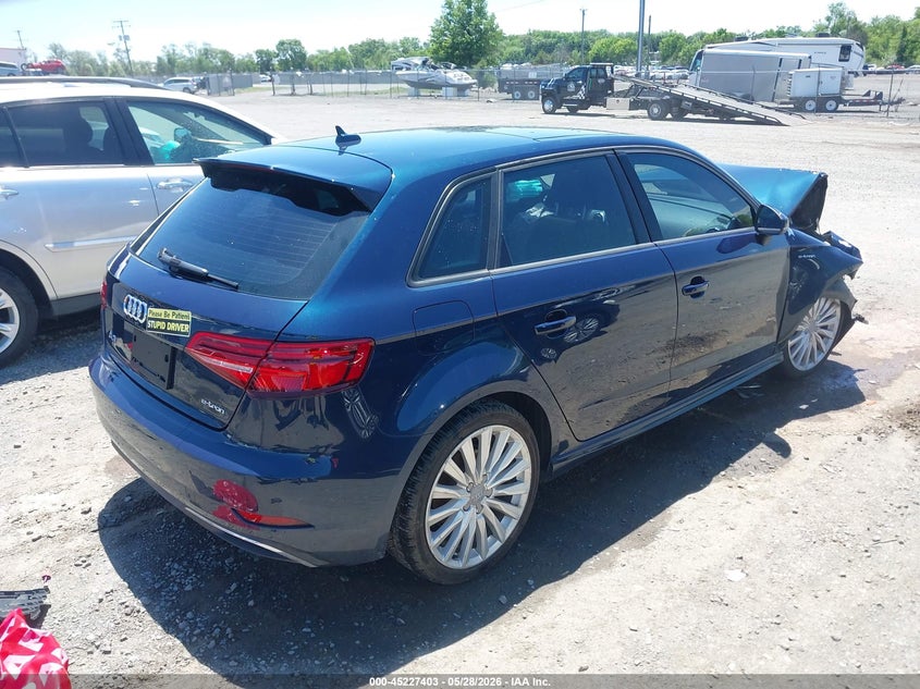 2017 AUDI A3 E-TRON auction photo 4