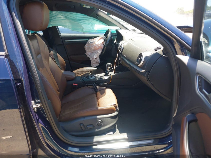 2017 AUDI A3 E-TRON auction photo 5