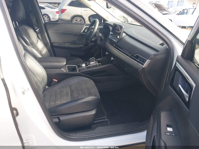 2023 MITSUBISHI OUTLANDER PHEV auction photo 5