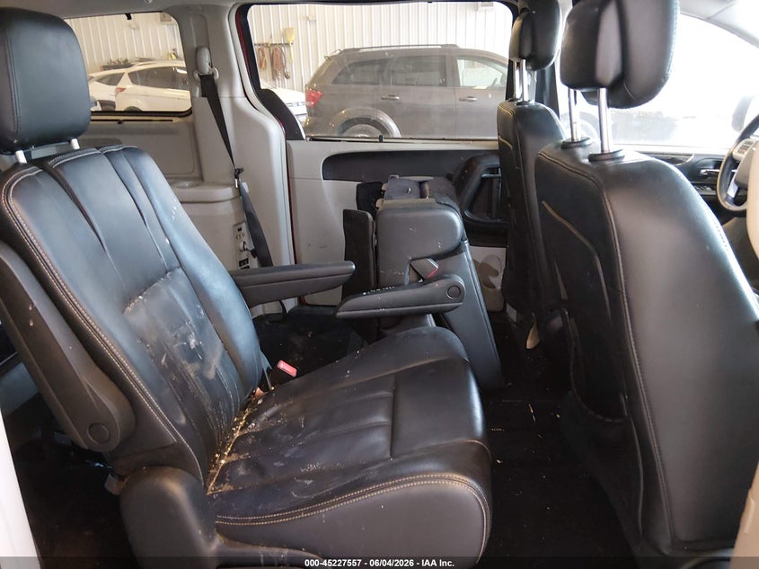 2015 Chrysler Town & Country Touring VIN: 2C4RC1BG5FR620405 Lot: 45227557