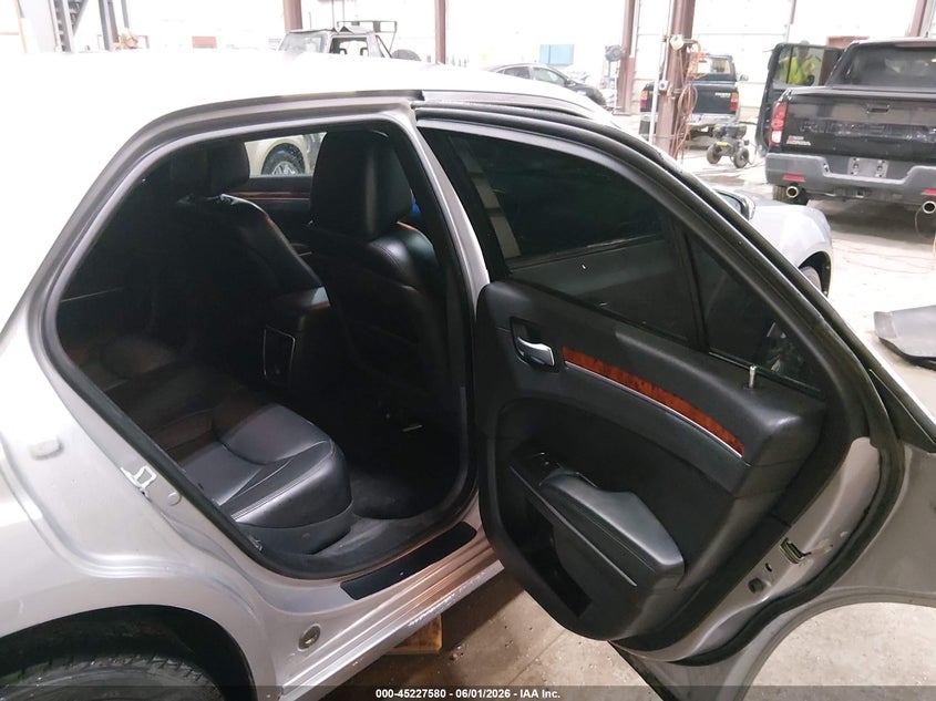 2014 Chrysler 300 VIN: 2C3CCARG4EH352726 Lot: 45227580