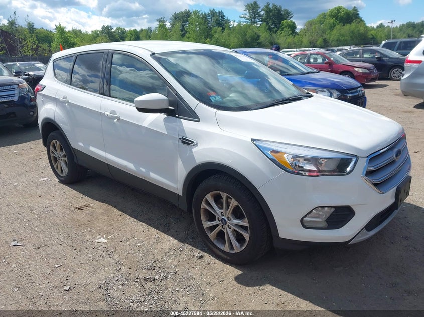 Vin: 1fmcu9gd0kub74205, lot: 45725355, ford escape se 2019 img_1