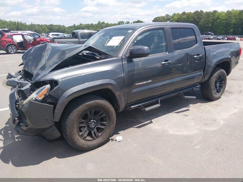 2018 TOYOTA TACOMA auction photo 2